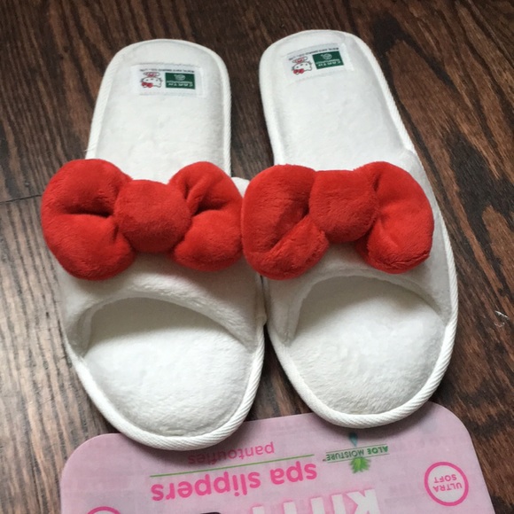 earth therapeutics slippers